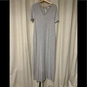 Grey maxi dress with pockets